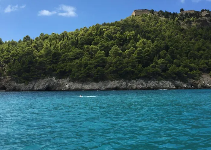 The Cove Assos