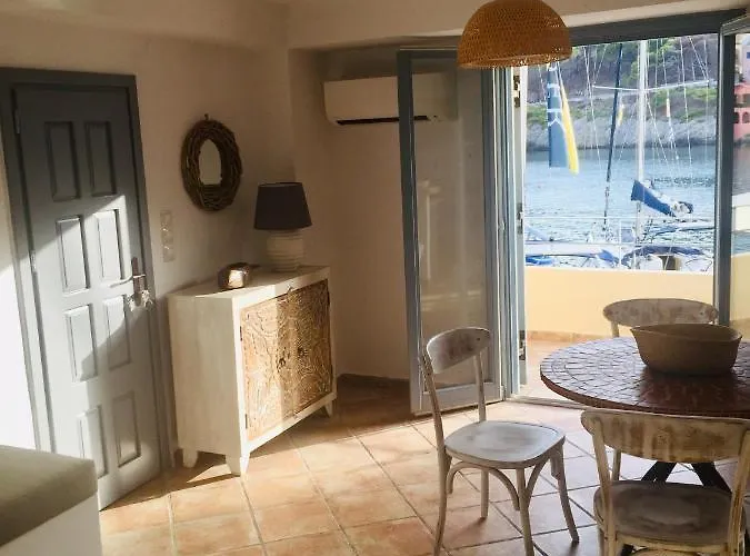 The Cove Assos Villa *